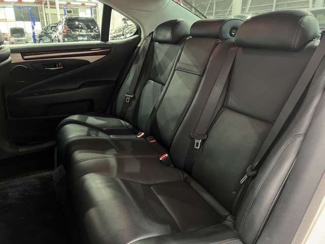 レクサス ＬＳ４６０ バージョンＣ　Ｉパッケージ H25年 (関東) 99
