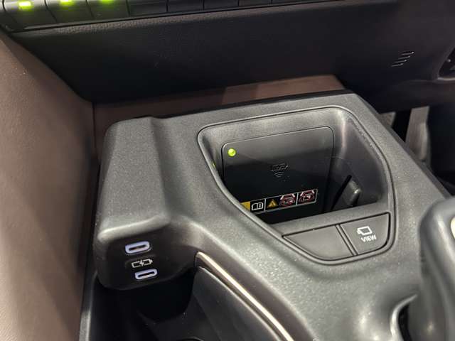 トヨタ クラウン　クロスオーバー　ハイブリッド ２．５ Ｇ レザー パッケージ Ｅ－ＦＯＵＲ ４ＷＤ R4年 (関東) 99