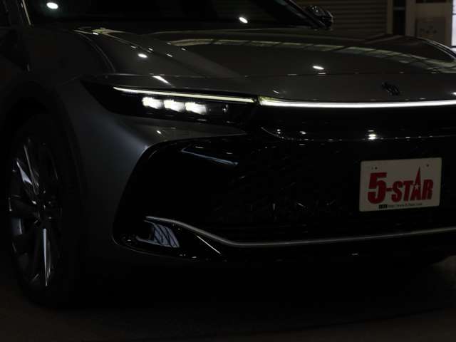 トヨタ クラウン　クロスオーバー　ハイブリッド ２．５ Ｇ レザー パッケージ Ｅ－ＦＯＵＲ ４ＷＤ R4年 (関東) 99