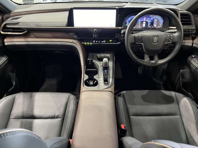 トヨタ クラウン　クロスオーバー　ハイブリッド ２．５ Ｇ レザー パッケージ Ｅ－ＦＯＵＲ ４ＷＤ R4年 (関東) 99