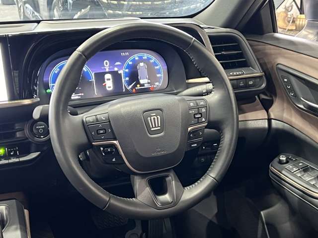 トヨタ クラウン　クロスオーバー　ハイブリッド ２．５ Ｇ レザー パッケージ Ｅ－ＦＯＵＲ ４ＷＤ R4年 (関東) 99