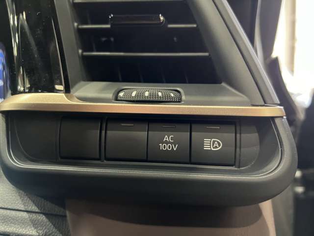 トヨタ クラウン　クロスオーバー　ハイブリッド ２．５ Ｇ レザー パッケージ Ｅ－ＦＯＵＲ ４ＷＤ R4年 (関東) 99