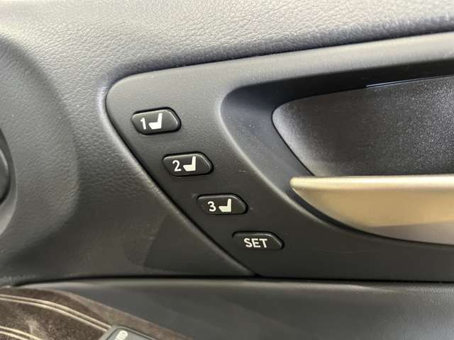 レクサス ＩＳ２００ｔ バージョンＬ H29年 (関東) 99