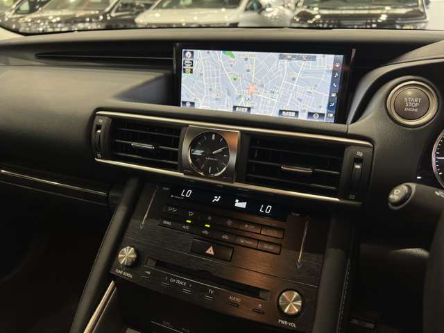 レクサス ＩＳ２００ｔ バージョンＬ H29年 (関東) 99