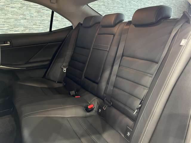 レクサス ＩＳ２００ｔ バージョンＬ H29年 (関東) 99