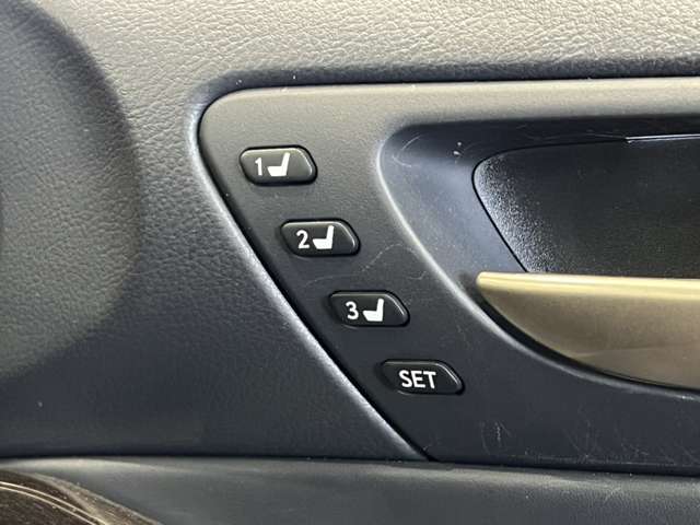 レクサス ＩＳ３００ バージョンＬ H30年 (関東) 99