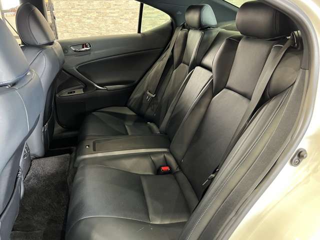 レクサス ＩＳ　Ｆ ５．０ H24年 (関東) 99