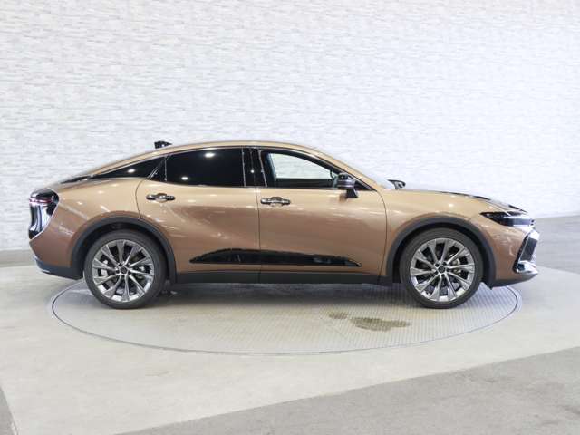 トヨタ クラウン　クロスオーバー　ハイブリッド ２．５ Ｇ アドバンスト レザー パッケージ Ｅ－ＦＯＵＲ ４ＷＤ R4年 (関東) 99