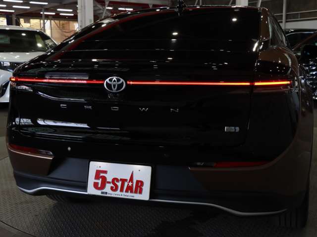 トヨタ クラウン　クロスオーバー　ハイブリッド ２．５ Ｇ アドバンスト レザー パッケージ Ｅ－ＦＯＵＲ ４ＷＤ R4年 (関東) 99