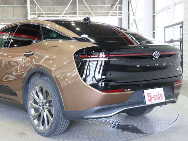 トヨタ クラウン　クロスオーバー　ハイブリッド ２．５ Ｇ アドバンスト レザー パッケージ Ｅ－ＦＯＵＲ ４ＷＤ R4年 (関東) 99