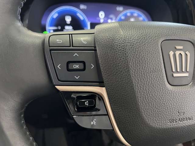 トヨタ クラウン　クロスオーバー　ハイブリッド ２．５ Ｇ アドバンスト レザー パッケージ Ｅ－ＦＯＵＲ ４ＷＤ R4年 (関東) 99