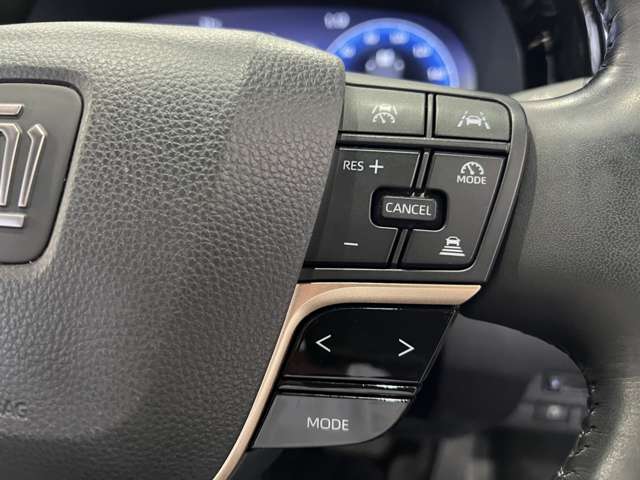 トヨタ クラウン　クロスオーバー　ハイブリッド ２．５ Ｇ アドバンスト レザー パッケージ Ｅ－ＦＯＵＲ ４ＷＤ R4年 (関東) 99