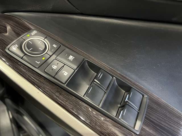 レクサス ＩＳ３００ｈ バージョンＬ H26年 (関東) 99