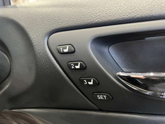 レクサス ＩＳ３００ｈ バージョンＬ H26年 (関東) 99