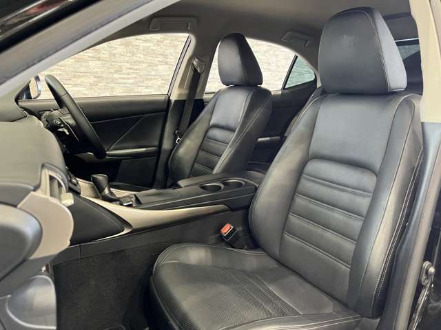 レクサス ＩＳ３００ｈ バージョンＬ H26年 (関東) 99