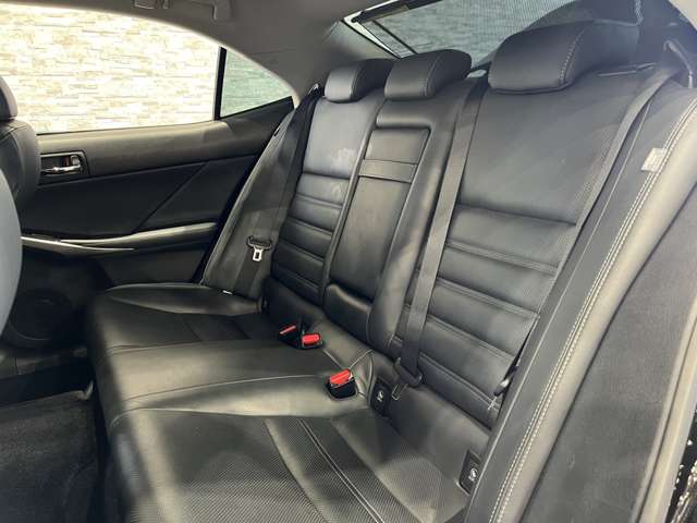 レクサス ＩＳ３００ｈ バージョンＬ H26年 (関東) 99