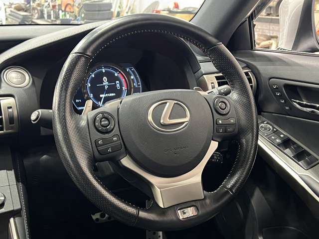 レクサス ＩＳ２００ｔ Ｆスポーツモードプラス H28年 (関東) 99
