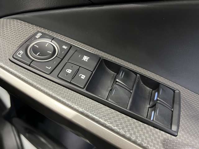 レクサス ＩＳ２００ｔ Ｆスポーツモードプラス H28年 (関東) 99