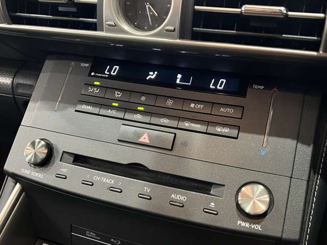 レクサス ＩＳ２００ｔ Ｆスポーツモードプラス H28年 (関東) 99