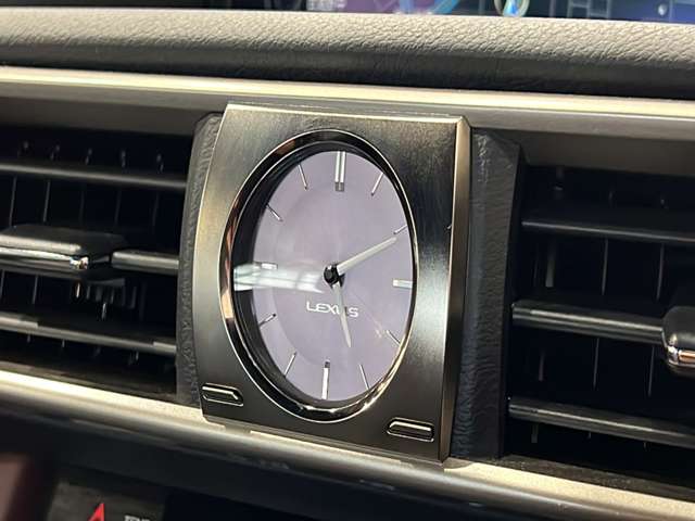 レクサス ＩＳ２００ｔ Ｆスポーツ H29年 (関東) 99