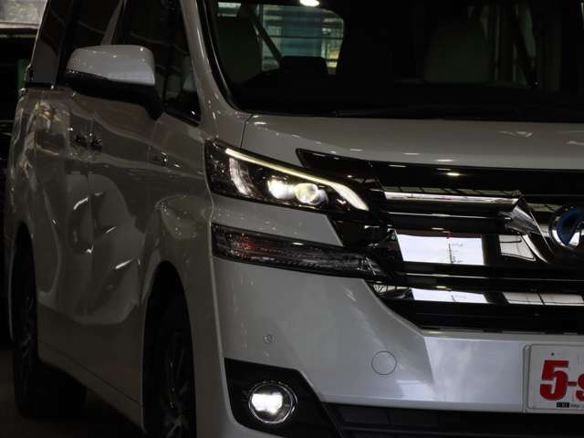 トヨタ ヴェルファイア　ハイブリッド ハイブリッド ２．５ Ｖ Ｅ－ＦＯＵＲ ４ＷＤ H27年 (関東) 99