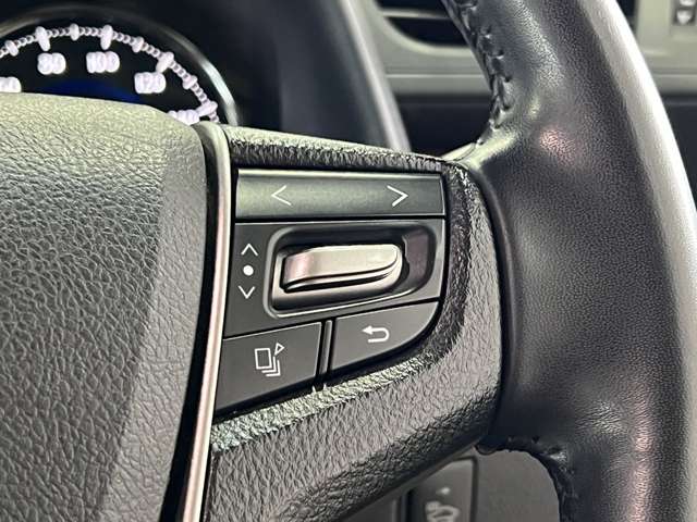 トヨタ ヴェルファイア　ハイブリッド ハイブリッド ２．５ Ｖ Ｅ－ＦＯＵＲ ４ＷＤ H27年 (関東) 99