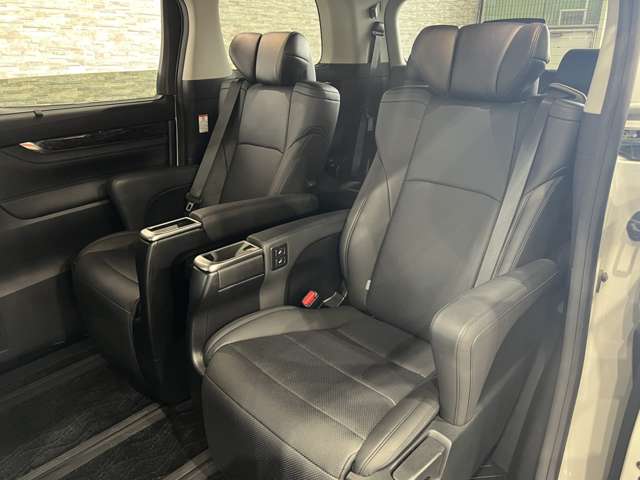 トヨタ アルファード ２．５ Ｓ Ｃパッケージ R2年 (関東) 99