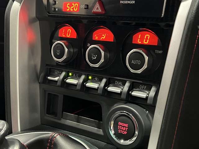 トヨタ ８６ ２．０ ＧＴ H28年 (関東) 99