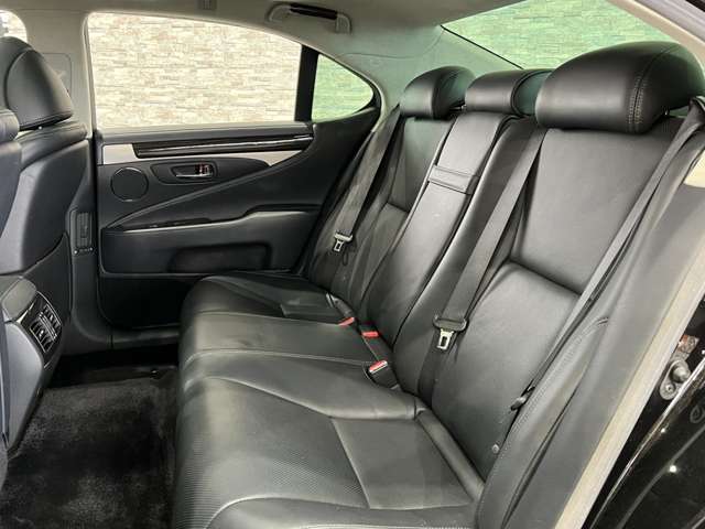 レクサス ＬＳハイブリッド ６００Ｈ バージョンＣ Ｉパッケージ ４ＷＤ H27年 (関東) 99