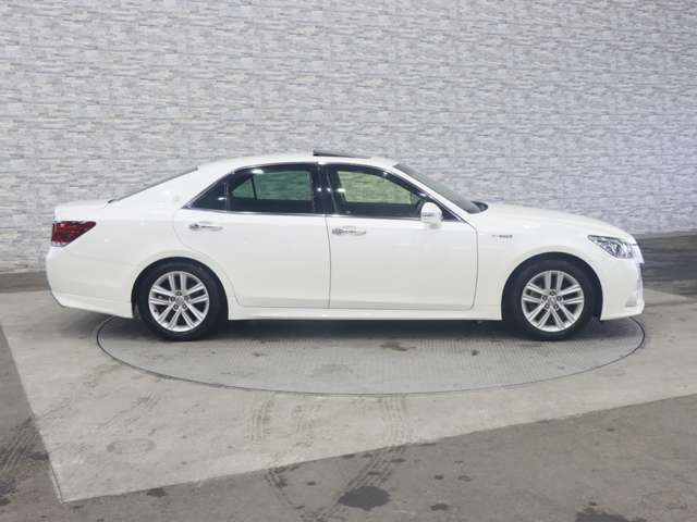 トヨタ クラウン　ハイブリッド ハイブリッド ２．５ Ｓ H25年 (関東) 99