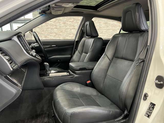 トヨタ クラウン　ハイブリッド ハイブリッド ２．５ Ｓ H25年 (関東) 99