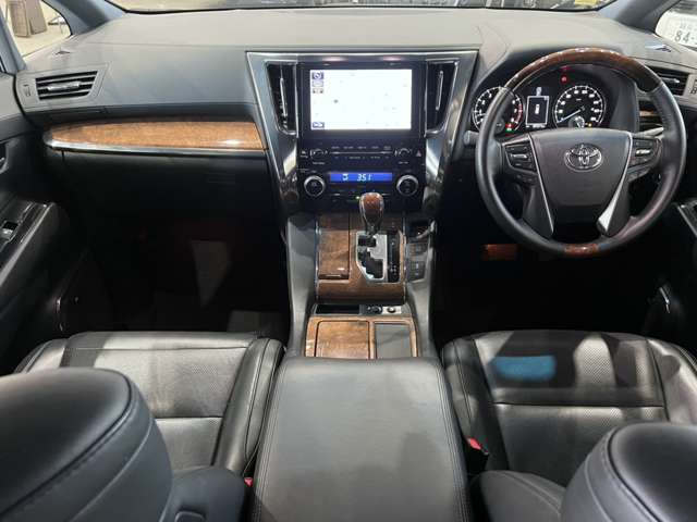 トヨタ ヴェルファイア ３．５ エグゼクティブラウンジ H27年 (関東) 99