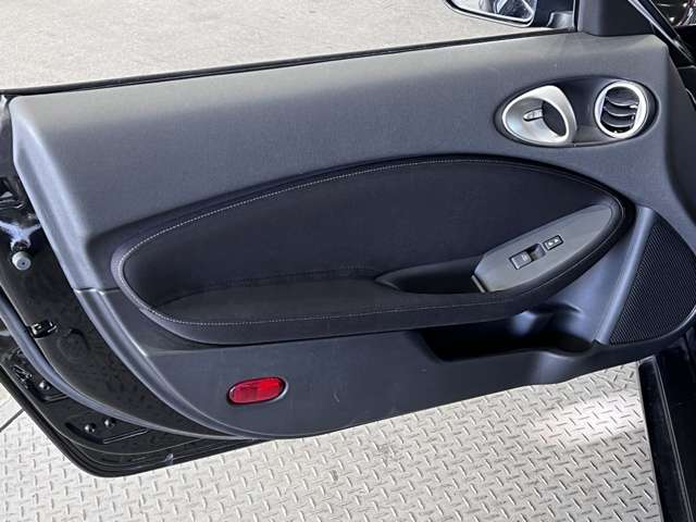 日産 フェアレディＺ ３．７ バージョン Ｓ H22年 (関東) 99