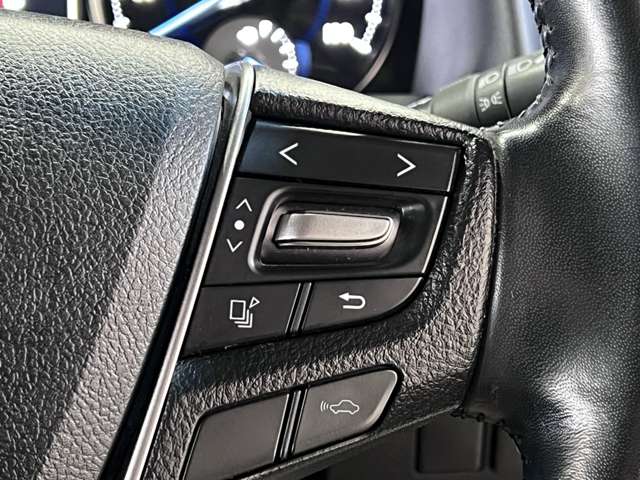 トヨタ ヴェルファイア　ハイブリッド ハイブリッド ２．５ ＺＲ Ｅ－ＦＯＵＲ ４ＷＤ H27年 (関東) 99