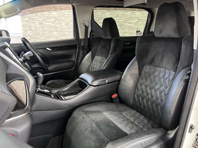 トヨタ ヴェルファイア　ハイブリッド ハイブリッド ２．５ ＺＲ Ｅ－ＦＯＵＲ ４ＷＤ H27年 (関東) 99