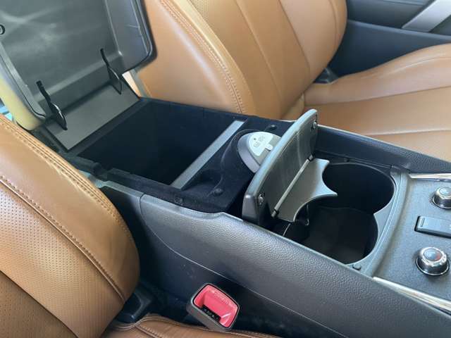 日産 スカイライン ３．７ ３７０ＧＴ タイプＰ H26年 (関東) 99