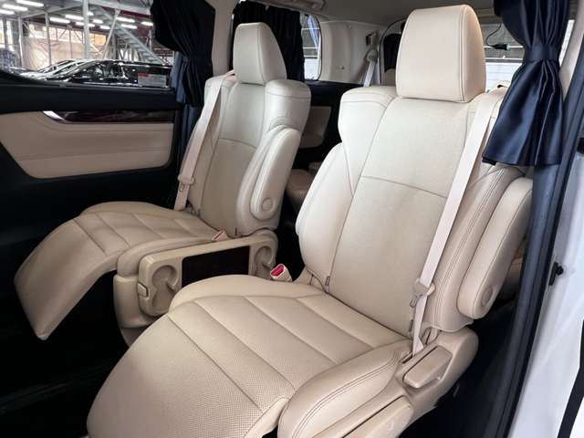 トヨタ アルファード ２．５ Ｇ H30年 (関東) 99