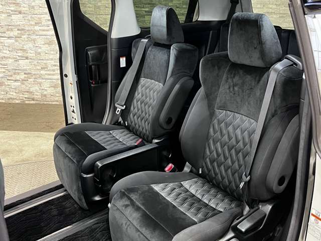 トヨタ アルファード ２．５ Ｓ Ａパッケージ ４ＷＤ H30年 (関東) 99