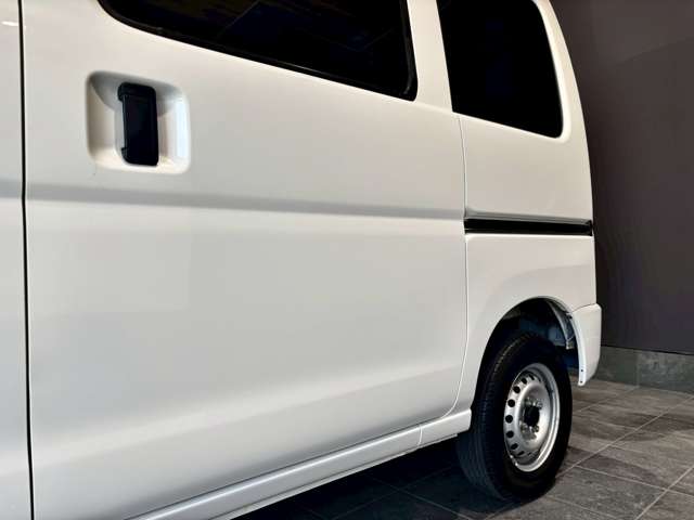 ダイハツ ハイゼットカーゴ ６６０ スペシャル ハイルーフ H29年 (近畿) 99