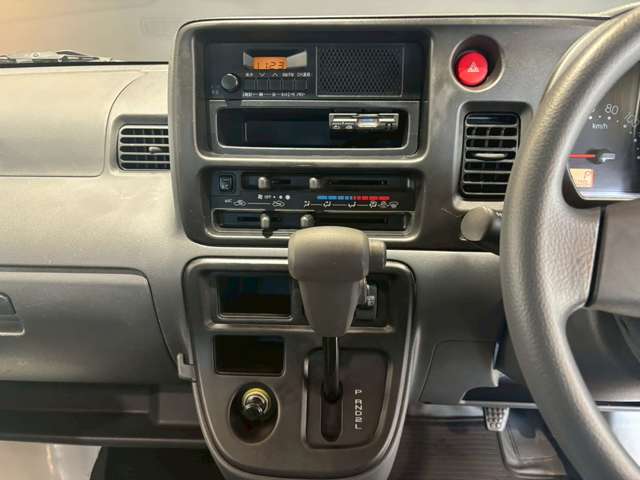 ダイハツ ハイゼットカーゴ ６６０ スペシャル ハイルーフ H29年 (近畿) 99