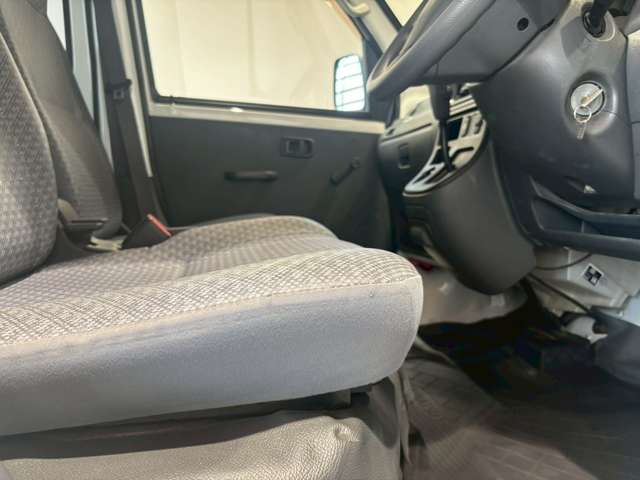 ダイハツ ハイゼットカーゴ ６６０ スペシャル ハイルーフ H29年 (近畿) 99