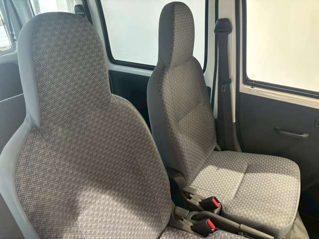 ダイハツ ハイゼットカーゴ ６６０ スペシャル ハイルーフ H29年 (近畿) 99