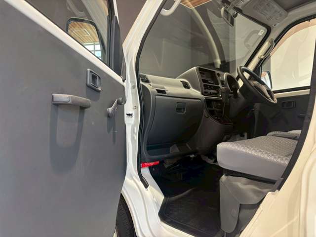 ダイハツ ハイゼットカーゴ ６６０ スペシャル ハイルーフ H29年 (近畿) 99