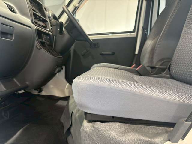 ダイハツ ハイゼットカーゴ ６６０ スペシャル ハイルーフ H29年 (近畿) 99