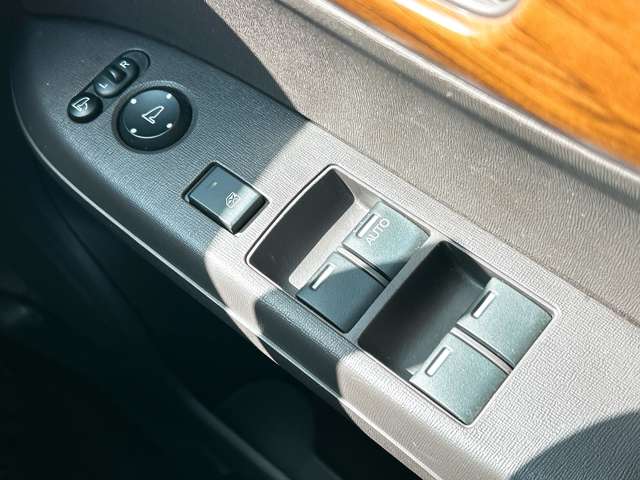 ホンダ Ｎ−ＯＮＥ ６６０ セレクト R1年 (九州・沖縄) 99