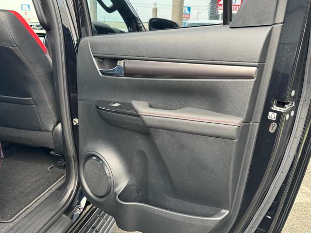 トヨタ ハイラックス ２．４ Ｚ ＧＲスポーツ ディーゼルターボ ４ＷＤ R5年 (九州・沖縄) 99