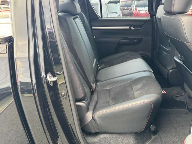 トヨタ ハイラックス ２．４ Ｚ ＧＲスポーツ ディーゼルターボ ４ＷＤ R5年 (九州・沖縄) 99