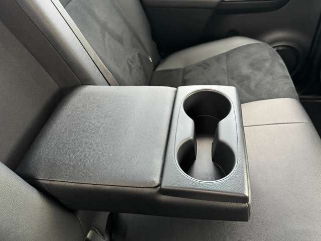 トヨタ ハイラックス ２．４ Ｚ ＧＲスポーツ ディーゼルターボ ４ＷＤ R5年 (九州・沖縄) 99