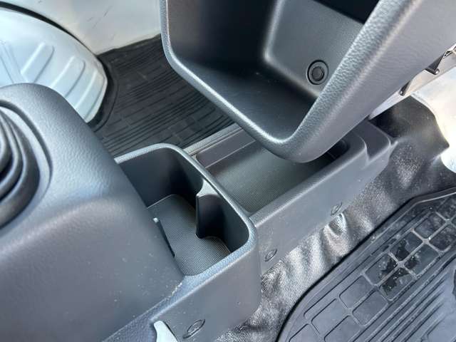 スズキ キャリイトラック ６６０ ＫＣエアコン・パワステ ３方開 R1年 (九州・沖縄) 99