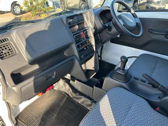 スズキ キャリイトラック ６６０ ＫＣエアコン・パワステ ３方開 R1年 (九州・沖縄) 99